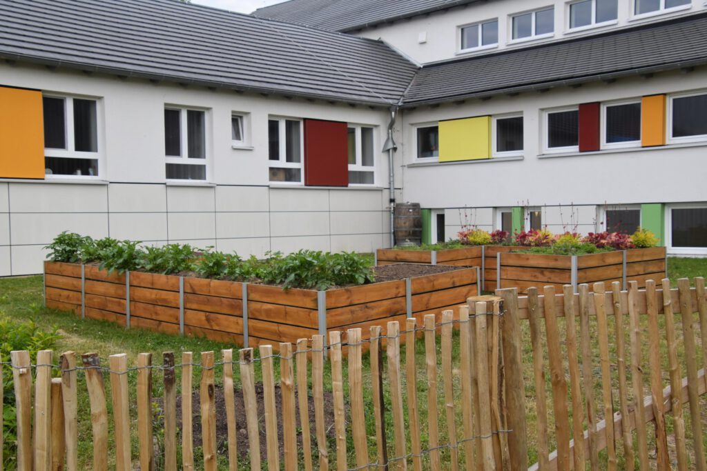 Stellbergschule - Nutzgarten - nachher
